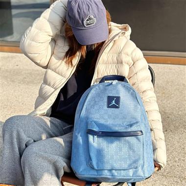 NIKE   2026新款時尚休閒包  尺寸：35*32*15CM