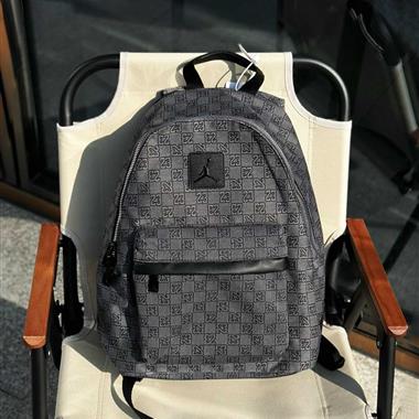 NIKE   2026新款時尚休閒包  尺寸：35*32*15CM