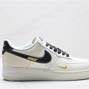 NIKE AIR FORCE 1‘07 LV8