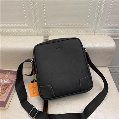 HERMES   2026新款男生時尚包包 尺寸：27*25*6CM