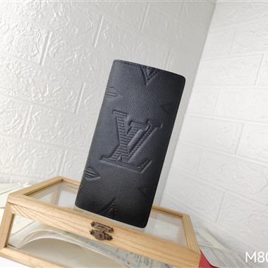 LOUIS VUITTON   2026新款時尚包包 尺寸：10*19*2CM