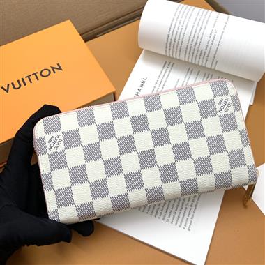 LOUIS VUITTON   2026新款時尚包包 尺寸：19.5 x 10.5 x 2.5CM