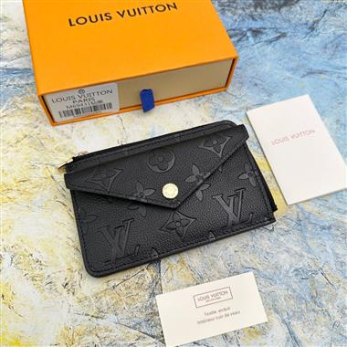 LOUIS VUITTON   2026新款時尚包包 尺寸：13*9.5*2.5CM