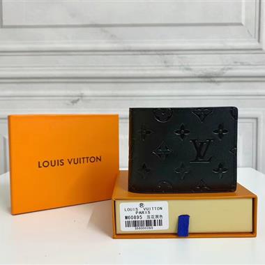 LOUIS VUITTON   2026新款時尚包包  尺寸：11*9CM