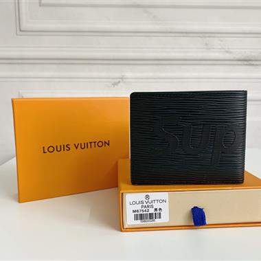 LOUIS VUITTON   2026新款時尚包包  尺寸：12*8CM