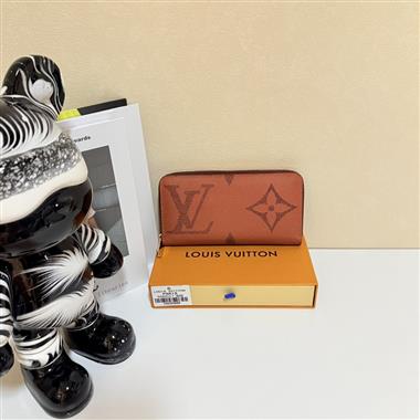 LOUIS VUITTON   2026新款時尚包包  尺寸：19*10CM