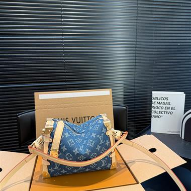 LOUIS VUITTON  2026新款女生時尚包包  尺寸：23*16CM