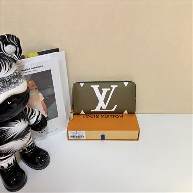 LOUIS VUITTON   2026新款時尚包包  尺寸：19*10CM