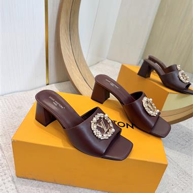 Louis Vuitton   2026新款女生休閒時尚鞋子