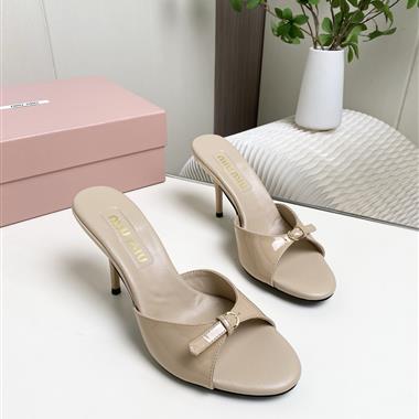 MIUMIU  2026新款女生休閒時尚鞋子