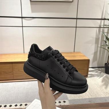 MCQUEEN   2026新款男生休閒時尚鞋子