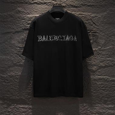 Balenciaga   2026夏季新款短袖T恤  尺寸偏大