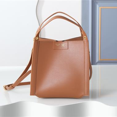 CELINE  2026新款女生時尚包包  尺寸：18.5*21*17CM