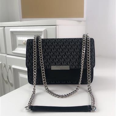 MICHAEL KORS  2026新款女生時尚包包  尺寸：24-18-10CM