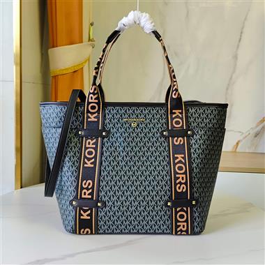 MICHAEL KORS  2026新款時尚包包  尺寸：32*30*16CM