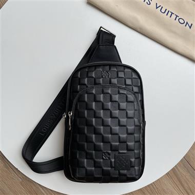 LOUIS VUITTON   2026新款男生時尚包包 尺寸：27*18*5CM