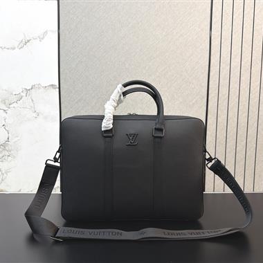 LOUIS VUITTON    2026新款男生時尚包包 尺寸：28*38CM