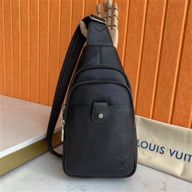 LOUIS VUITTON    2026新款男生時尚包包 尺寸：29*16*6CM