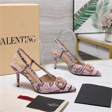 Valentino    2026新款女生休閒時尚鞋子