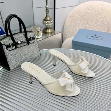 PRADA  2026新款女生休閒時尚鞋子