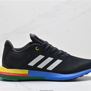 Adidas PureBoost 21 爆米花緩震中底跑步鞋