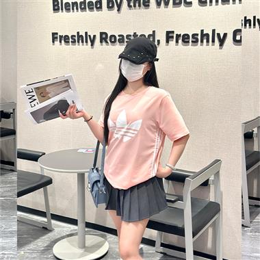 ADIDAS    2026夏季新款短袖T恤