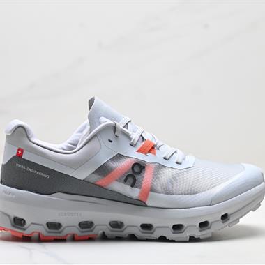 On 昂跑 Cloudvista 2緩震防滑 厚底增高運動老爹鞋