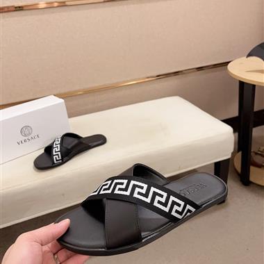 VERSACE    2026新款男生休閒時尚鞋子