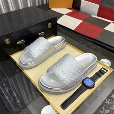 Louis Vuitton    2026新款男生休閒時尚鞋子