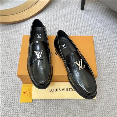 Louis Vuitton   2026新款男生休閒時尚鞋子