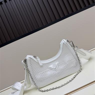 PRADA  2026新款女生時尚包包   尺寸：23*14*6CM