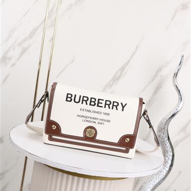BURBERRY   2026新款女生時尚包包   尺寸：25*8.5*18CM