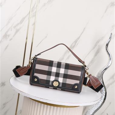 BURBERRY   2026新款女生時尚包包   尺寸：24*8*14CM