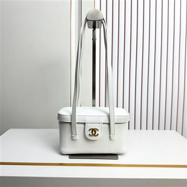 2026新款女生時尚包包   尺寸：17*19.5*8CM