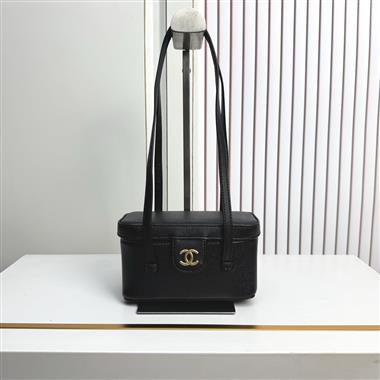 2026新款女生時尚包包   尺寸：17*19.5*8CM