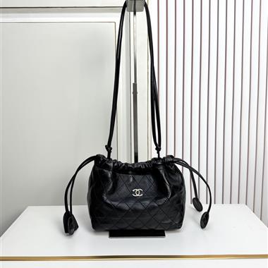 2026新款女生時尚包包   尺寸：17x22x8CM