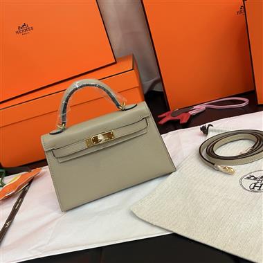 HERMES   2026新款女生時尚包包   尺寸：19*13*6CM
