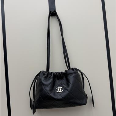 2026新款女生時尚包包   尺寸：23-7-16CM