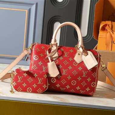 LOUIS VUITTON    2026新款女生時尚包包 尺寸：25*15*15CM