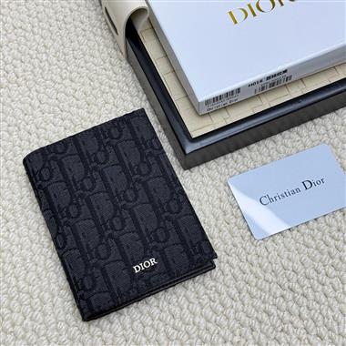 DIOR   2026新款時尚皮夾  尺寸：10 x 13.3CM