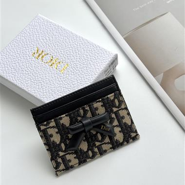 DIOR   2026新款時尚皮夾  尺寸：10*7.5CM