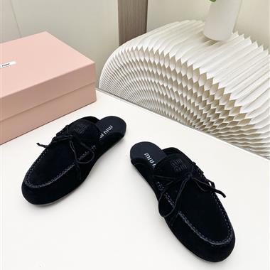 MIUMIU  2026新款女生休閒時尚鞋子