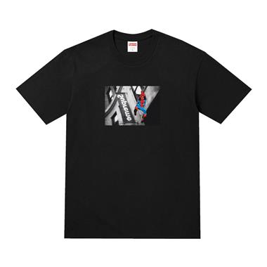 Supreme    2026夏季新款短袖T恤  尺寸偏大