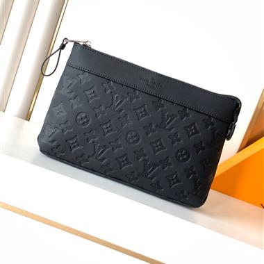LOUIS VUITTON   2026新款男生時尚包包   尺寸：27x17x6CM
