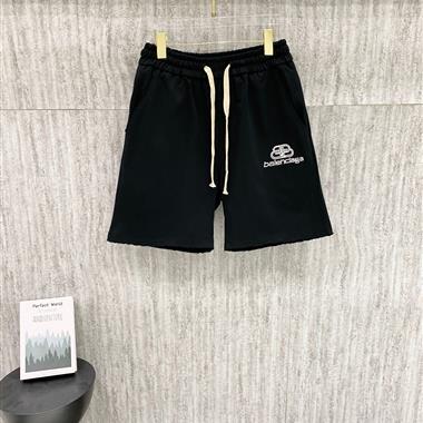 Balenciaga   2026夏季新款休閒短褲   尺寸偏大