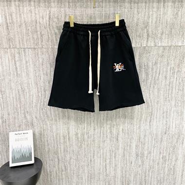 LouisVuitton   2026夏季新款休閒短褲   尺寸偏大