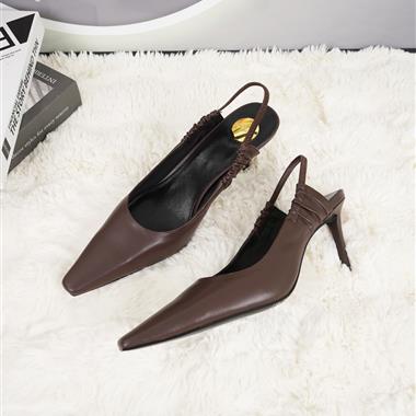 YSL   2026新款女生休閒時尚鞋子