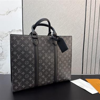 LOUIS VUITTON    2026新款男生時尚包包 尺寸：33*41CM