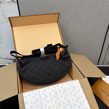 LOUIS VUITTON    2026新款男生時尚包包 尺寸：28*15CM