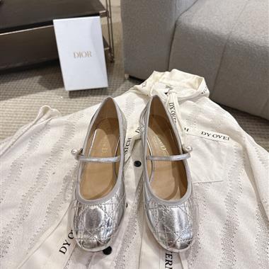 DIOR  2026新款女生休閒時尚鞋子